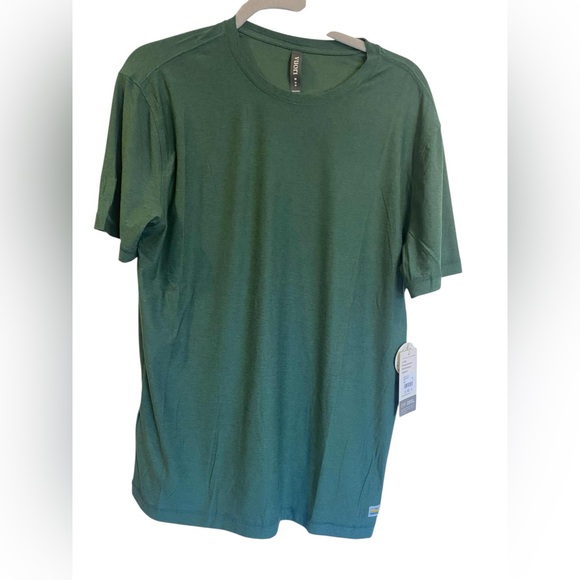 NWT Vuori Men’s strato tech tee VIRIDIAN HEATHER Size: M - Picture 1 of 5